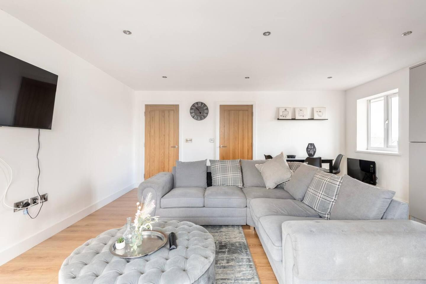 Luxurious 3-Bed Penthouse In Sheffield Apartment Handsworth Exterior photo