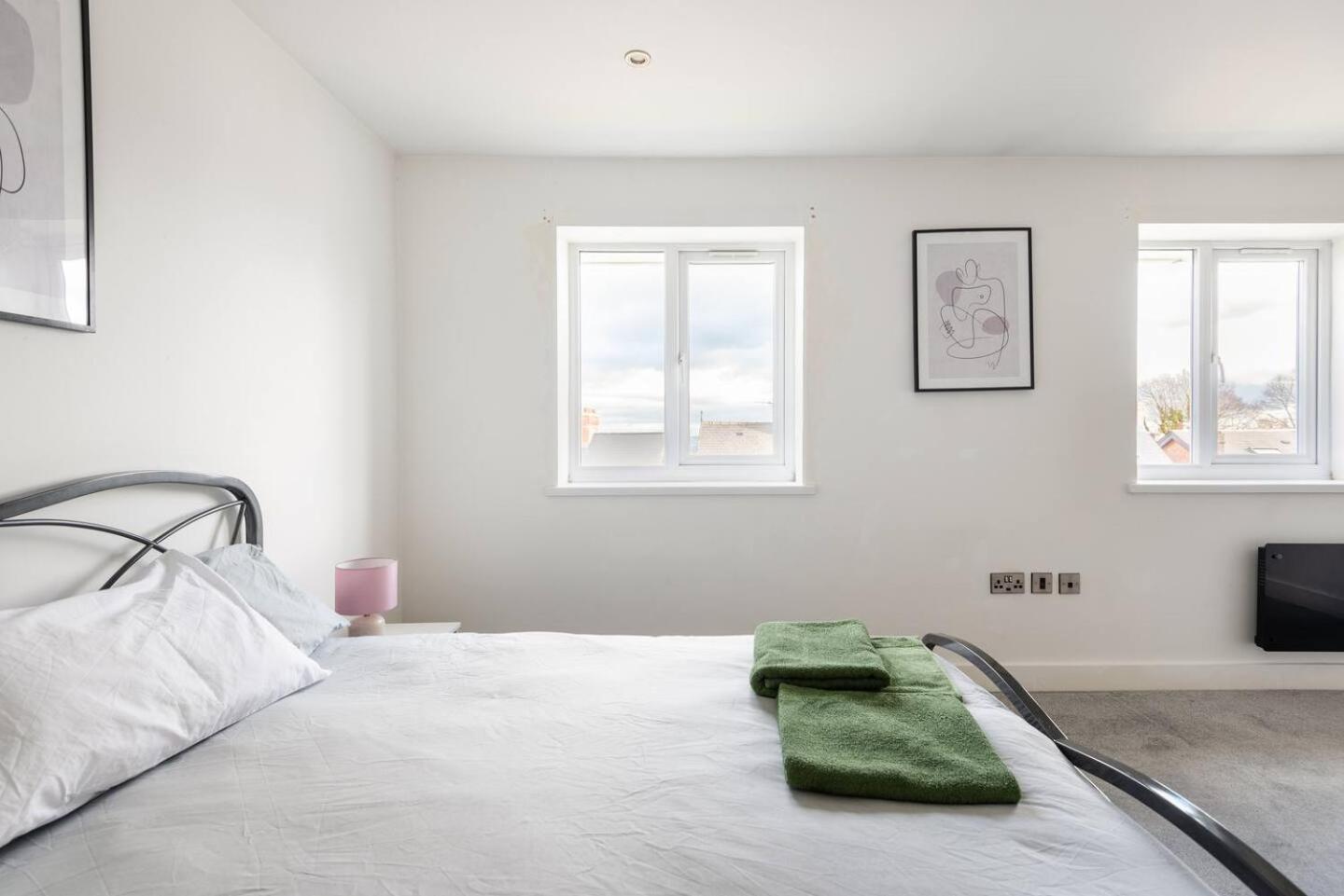 Luxurious 3-Bed Penthouse In Sheffield Apartment Handsworth Exterior photo